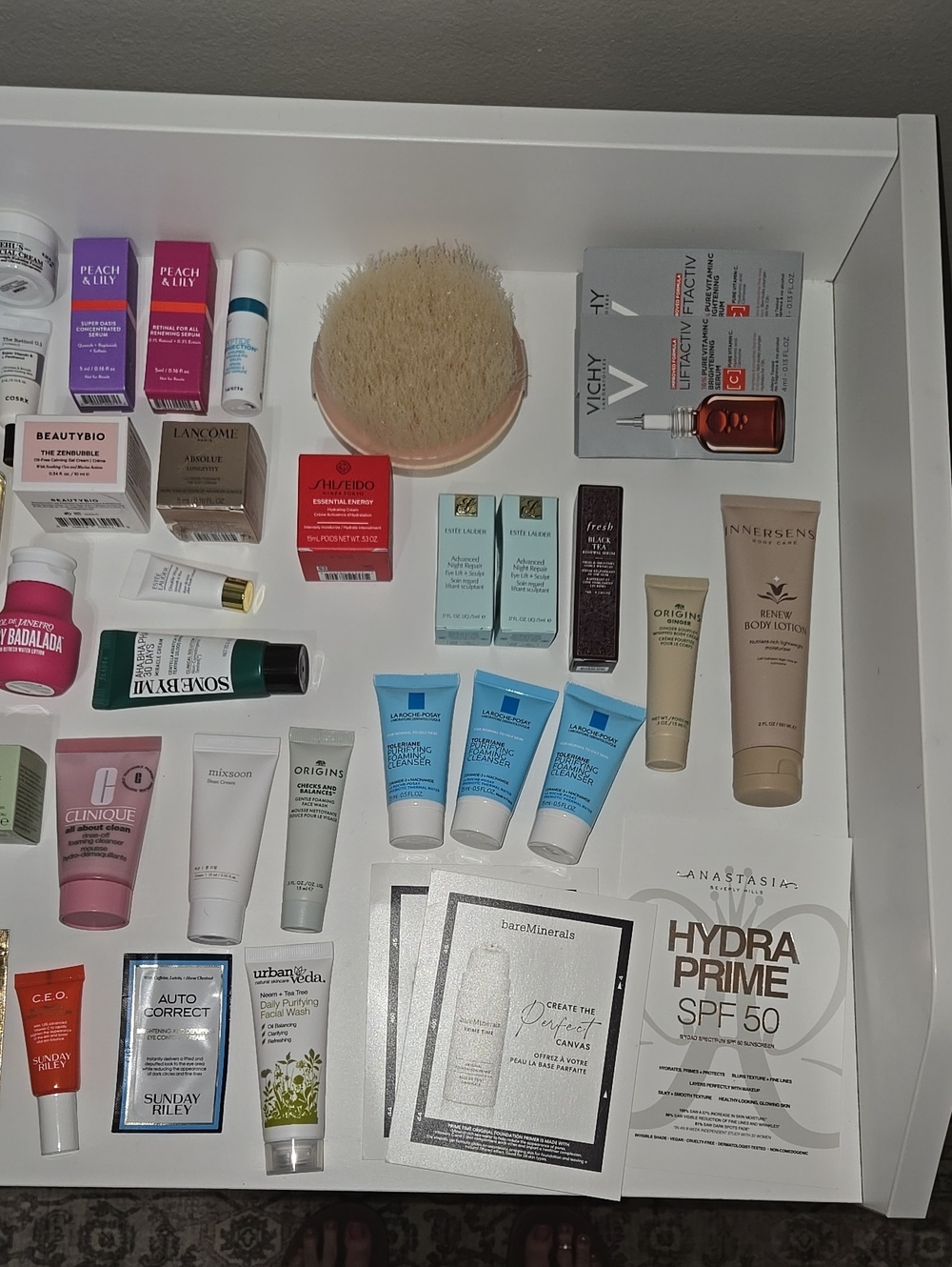 Lot Women’s Skincare Sample Estee Lauder, Beautybio, Peach Lilly, CEO, 49 Pc - Picture 3 of 3